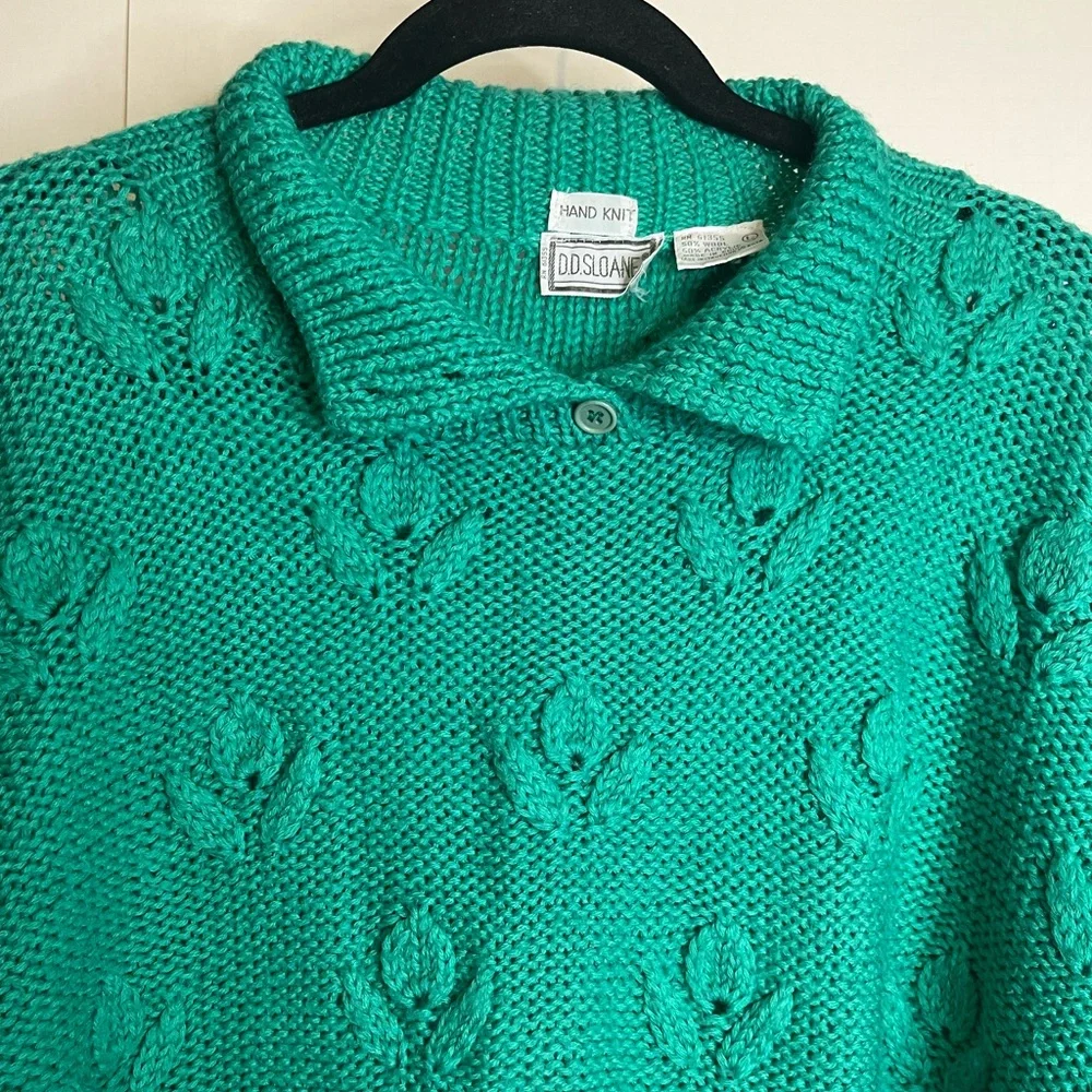 DD Sloane Women’s (VTG L) Teal Wool Blend Knit Pullover Sweater Floral Motif 80s
